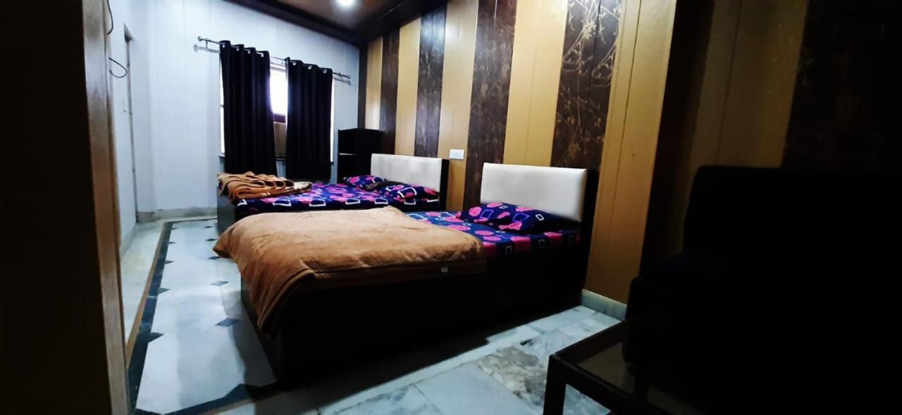 Hotel Divya Rishīkesh Kamer foto